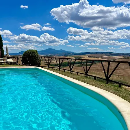 Poggiosalto In Toscana *