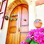 Poggiosalto In Toscana Pienza