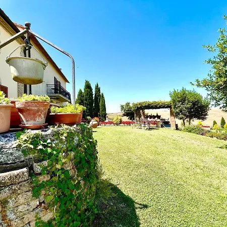 Poggiosalto In Toscana * Pienza