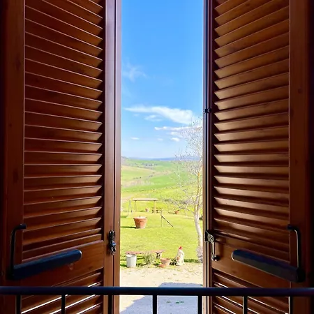 Poggiosalto In Toscana Pienza