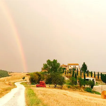 Poggiosalto In Toscana * Pienza